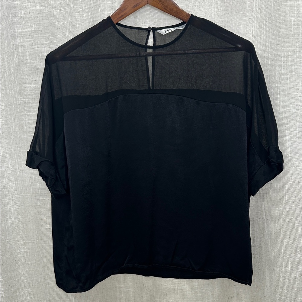 Zara Black Sheer Yoke Short Sleeve Blouse Size Large Excellent Condition